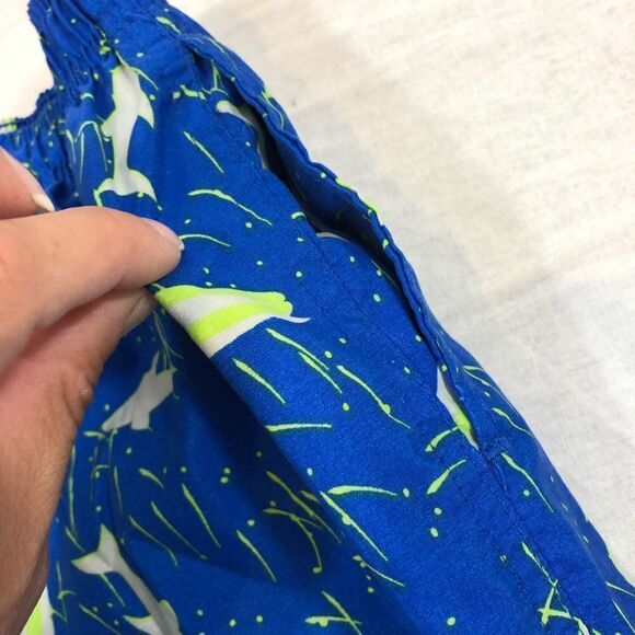 Kidlooks Boys 5/6 Shark Swim Set Tank Top & Trunks - Picture 12 of 12